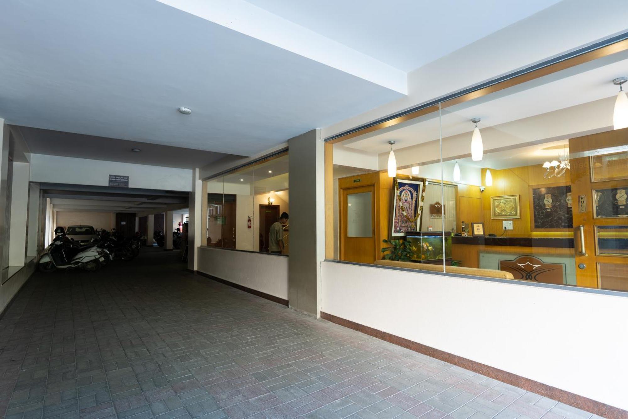 Pai Vista, Kr Road Hotel Bangalore Exterior photo